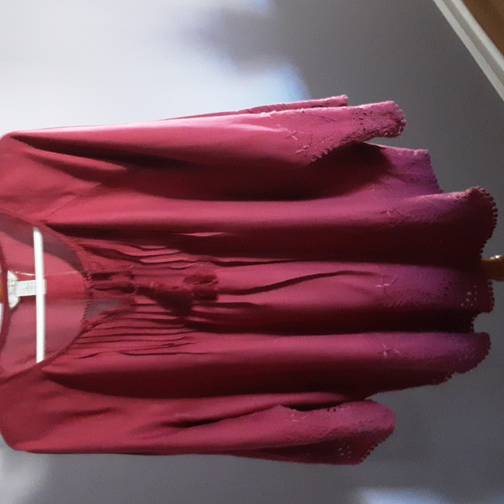 Bass burgundy women's blouse (tunic) size large